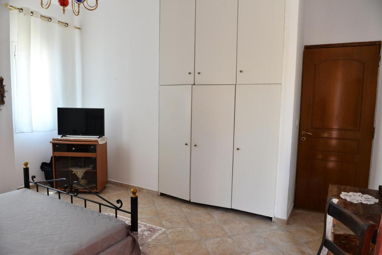 Κυκλαδίτικη Βίλα Στην Παραλία Αντώνηδες, Κύθνου Кітнос Екстер'єр фото